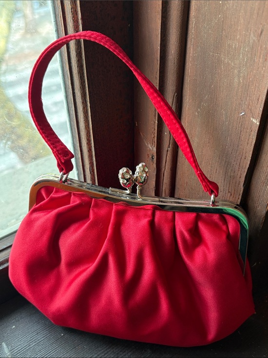 Handbags - Red Gathered Satin Frame Handbag